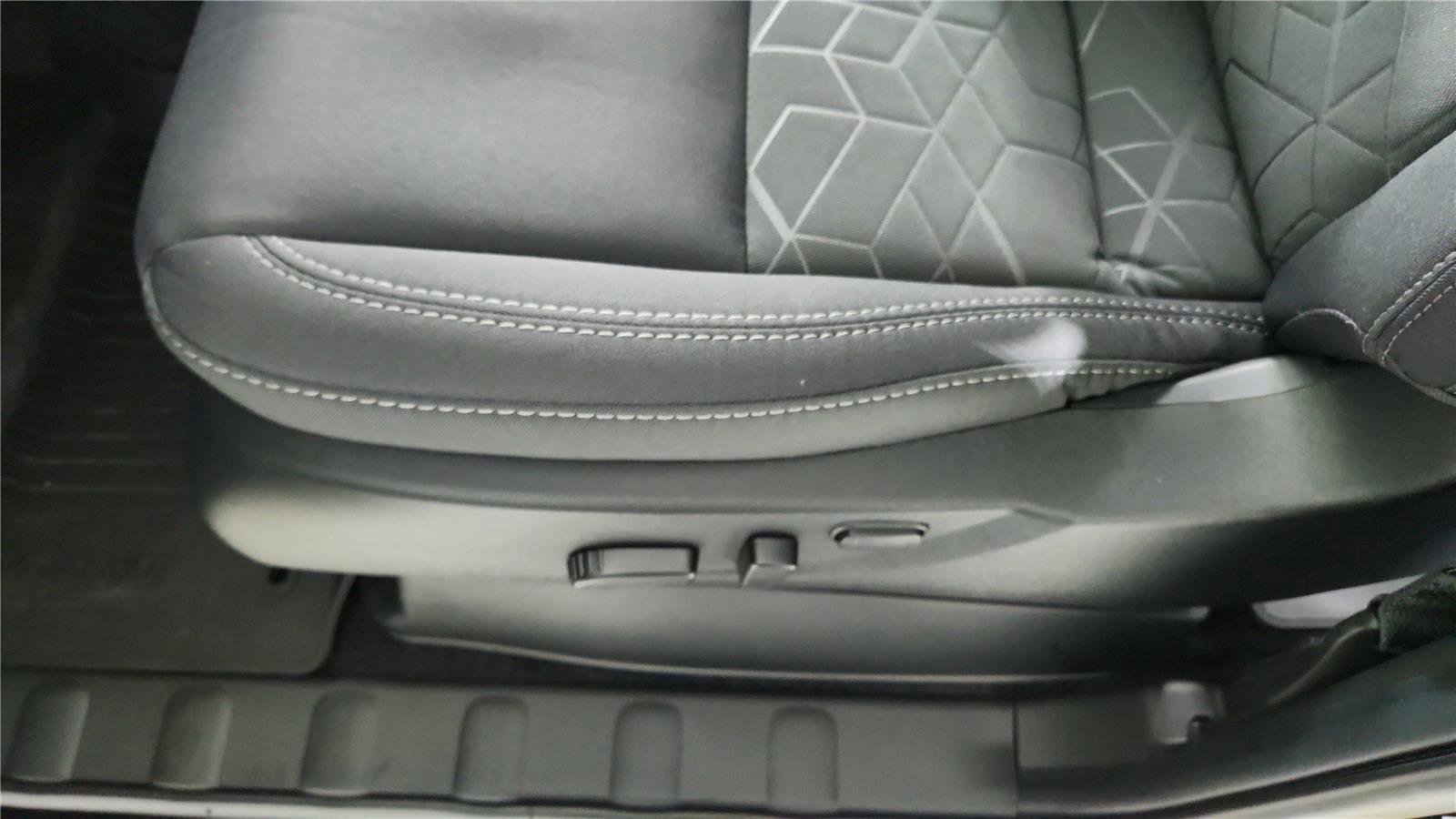 New 2026 Nissan Frontier SV w/ All-Weather Content Package image 17