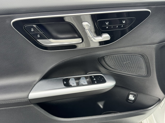 New 2025 Mercedes-Benz C 300 Sedan image 9