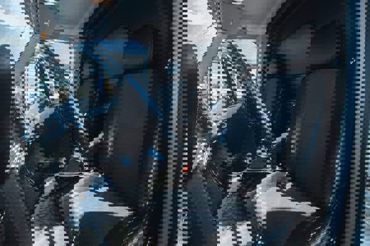 Used 2018 Mercedes-Benz Sprinter 2500 image 19