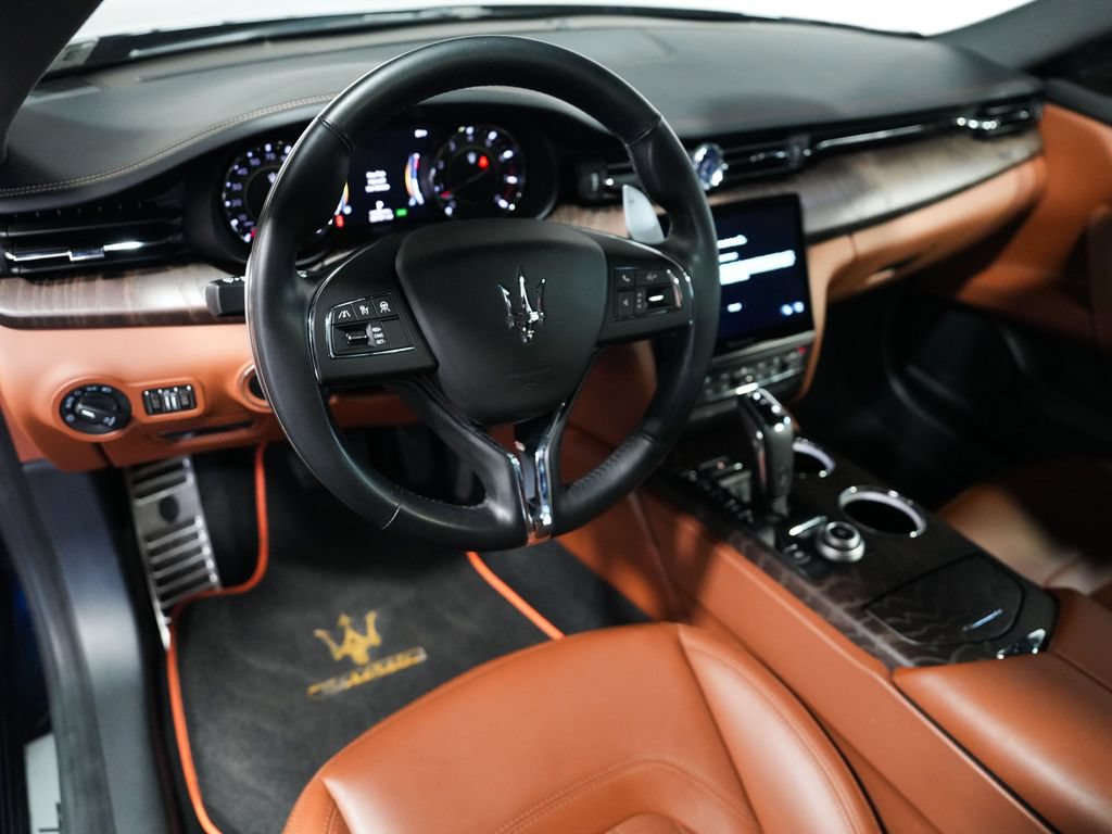 Used 2022 Maserati Quattroporte Modena Q4 AWD/4WD image 16