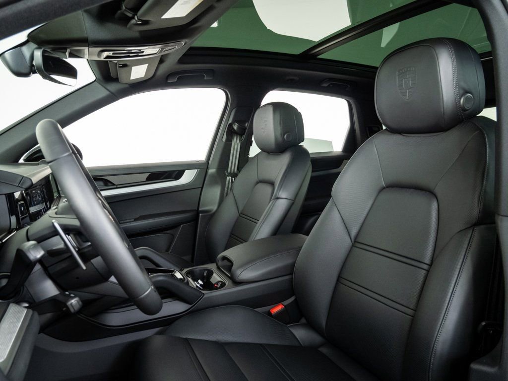 New 2026 Porsche Cayenne image 5