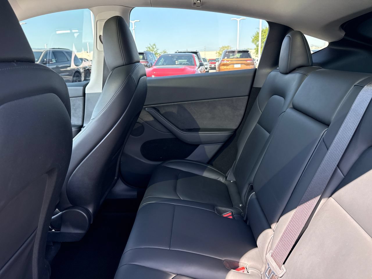 Used 2024 Tesla Model Y Long Range AWD/4WD image 12