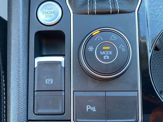 Used 2021 Volkswagen Atlas SEL R-Line image 42