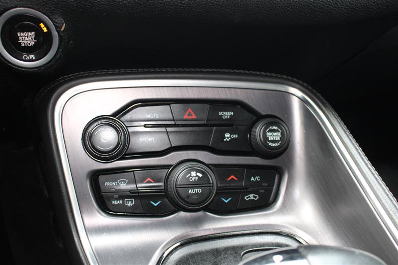 Used 2018 Dodge Challenger SXT image 19