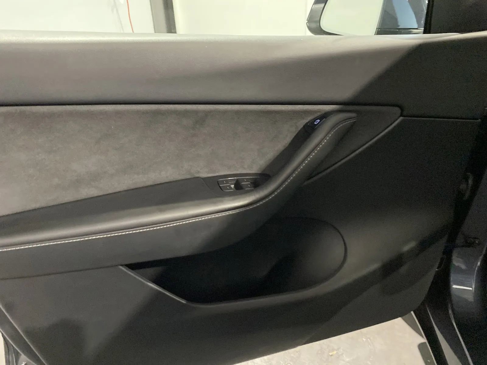 Used 2022 Tesla Model Y Performance image 12