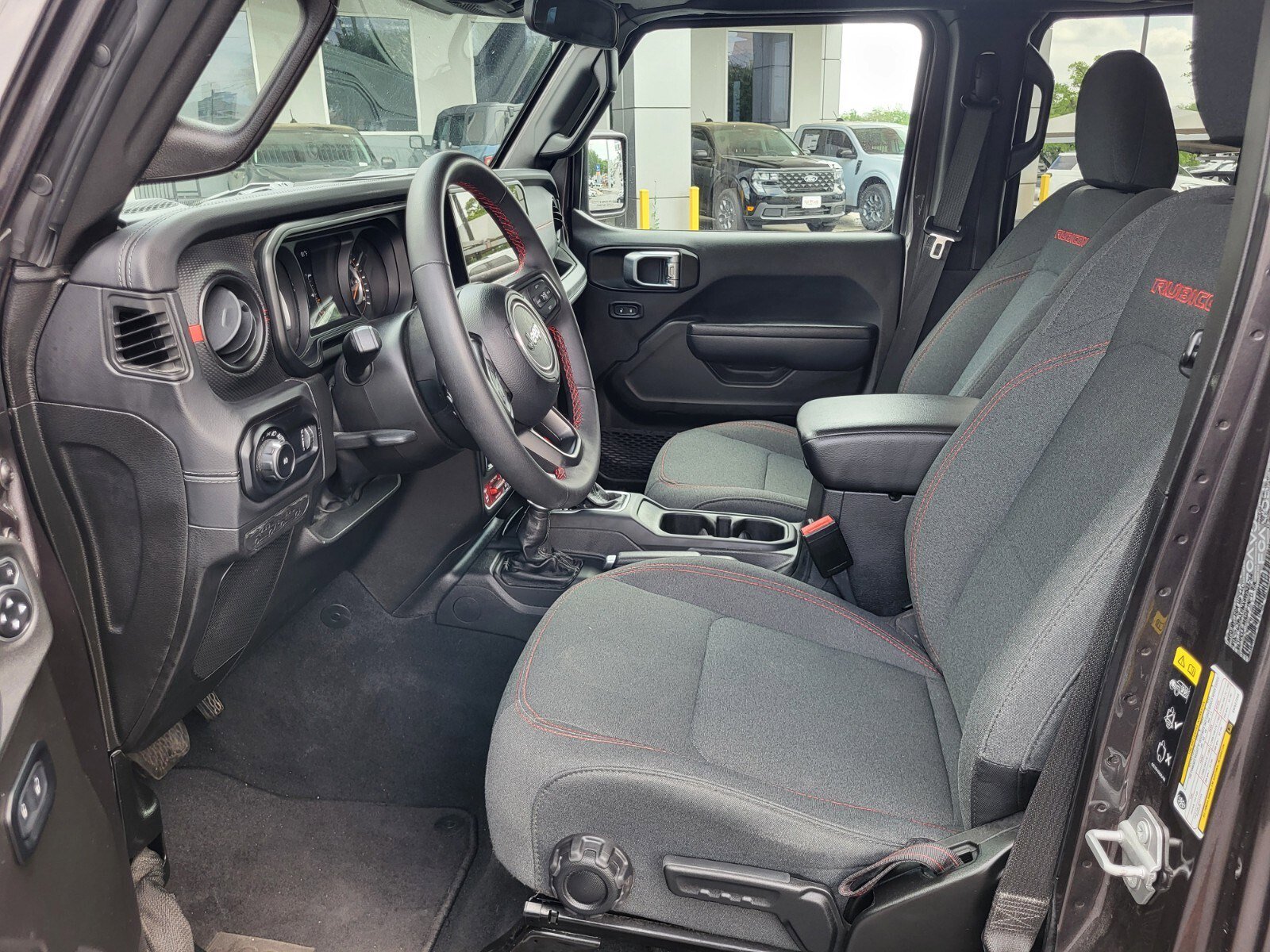 Used 2025 Jeep Wrangler Unlimited Rubicon image 19