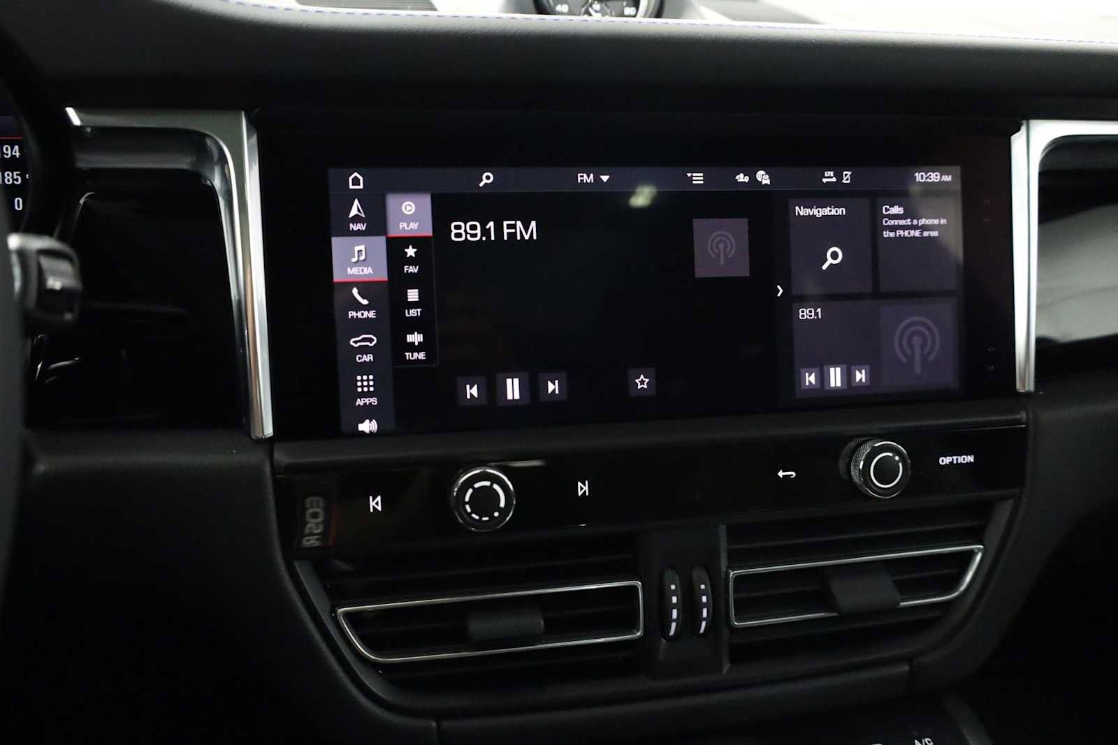 New 2026 Porsche Macan S image 32