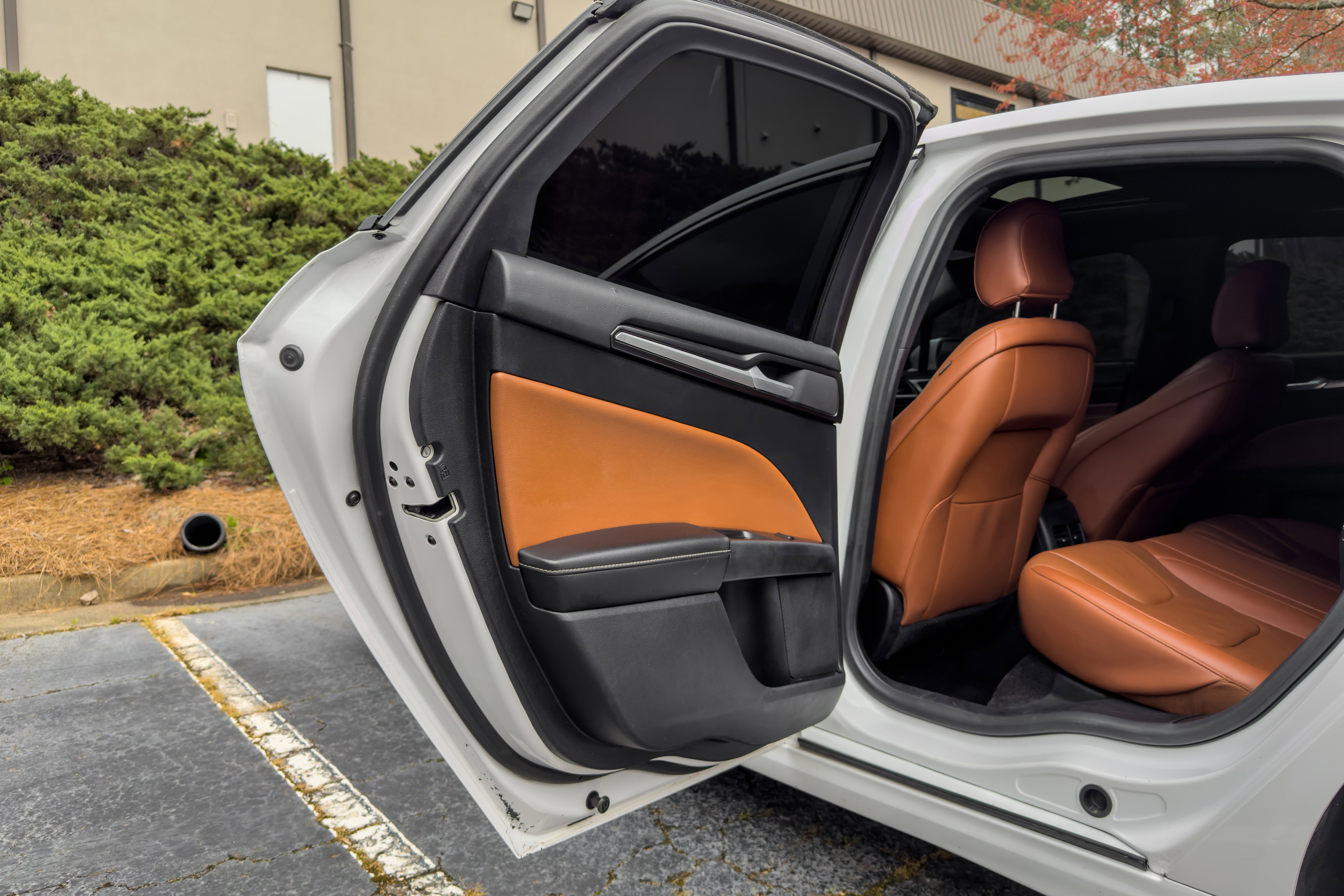 Used 2020 Ford Fusion Titanium image 33