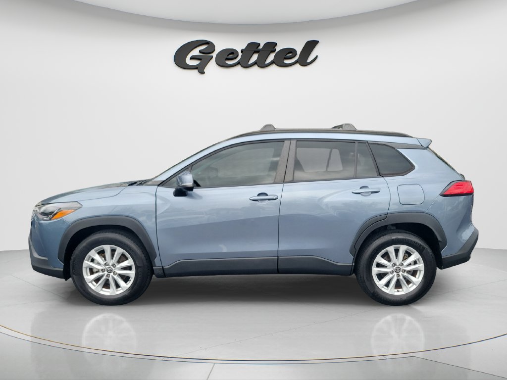 Used 2023 Toyota Corolla Cross LE w/ Moonroof Package AWD/4WD image 8