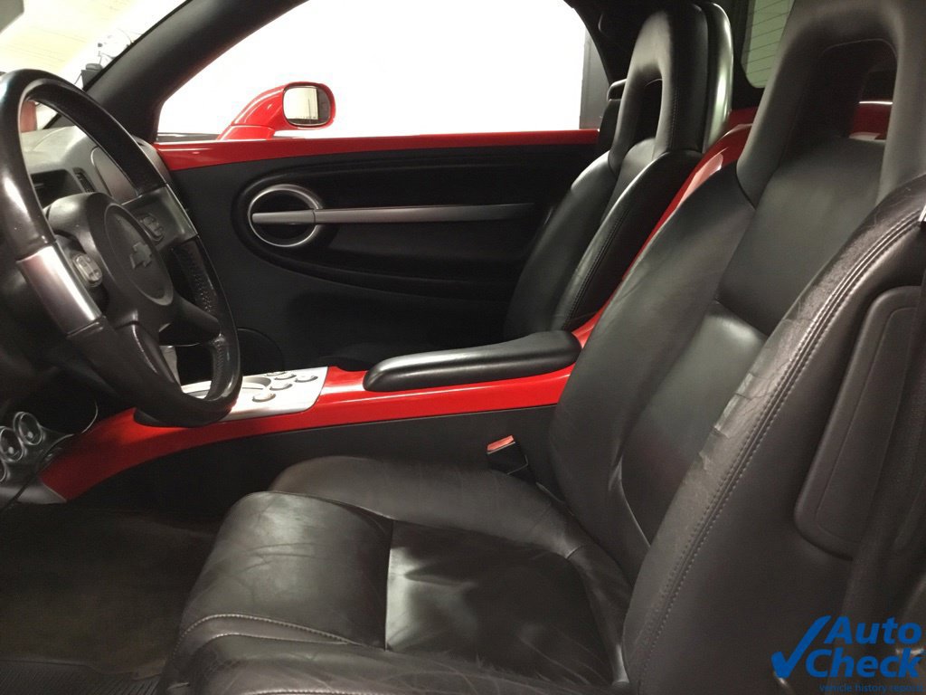 Used 2005 Chevrolet SSR w/ Preferred Equipment Group RWD image 31
