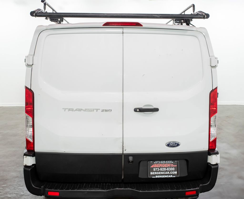 Used 2019 Ford Transit 250 130 Low Roof RWD image 16