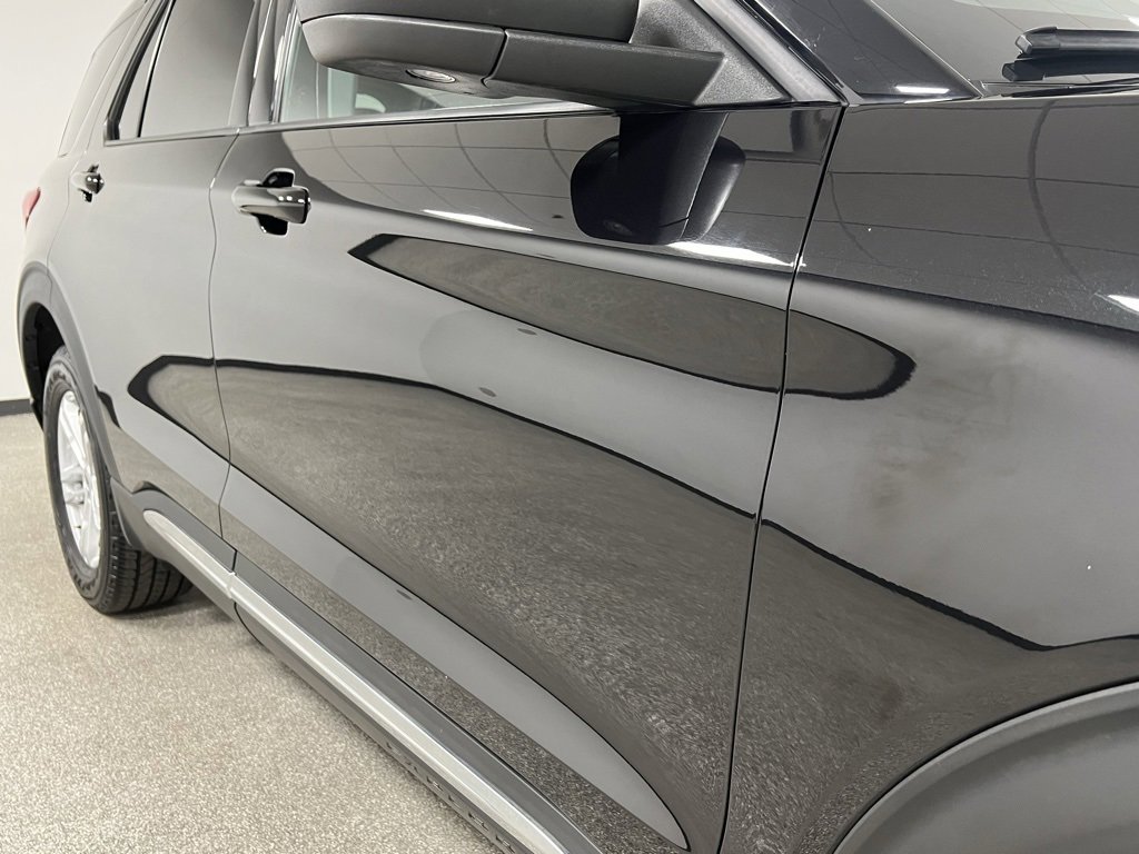 Used 2024 Ford Explorer XLT w/ Equipment Group 202A image 16