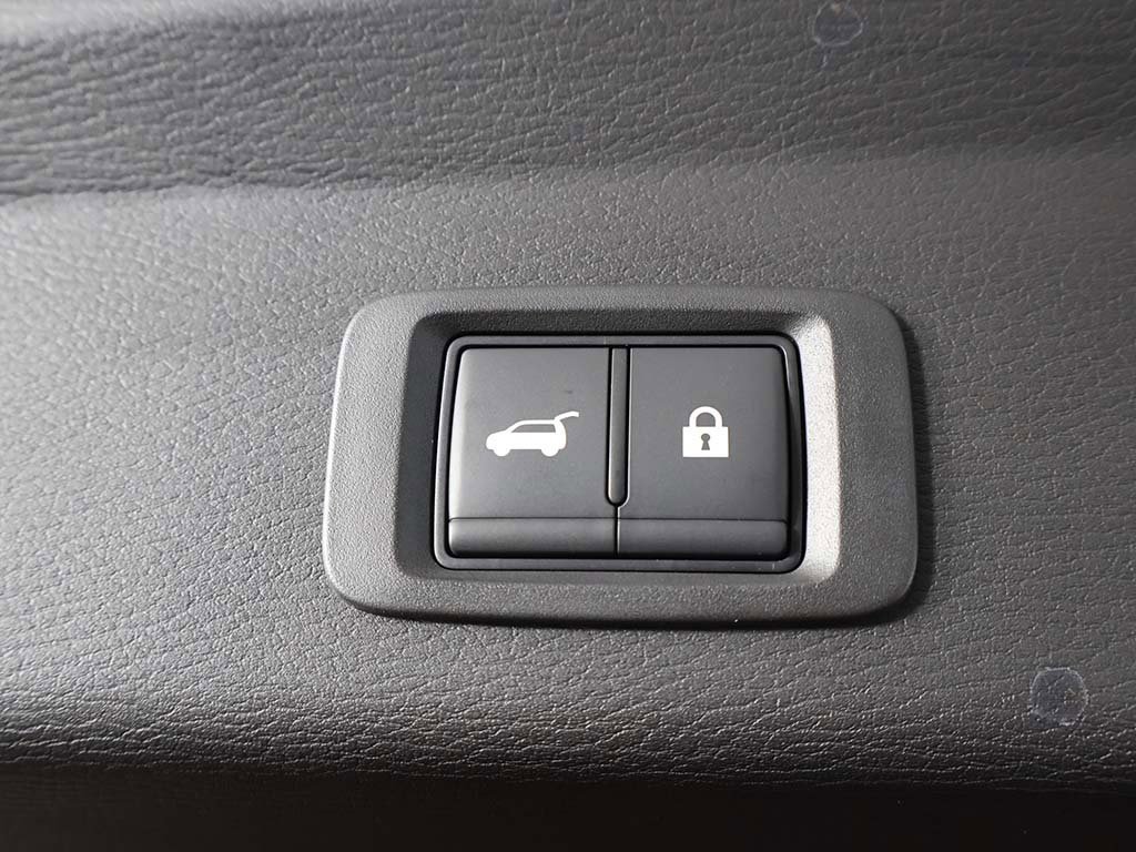 New 2025 Mitsubishi Outlander SE image 22