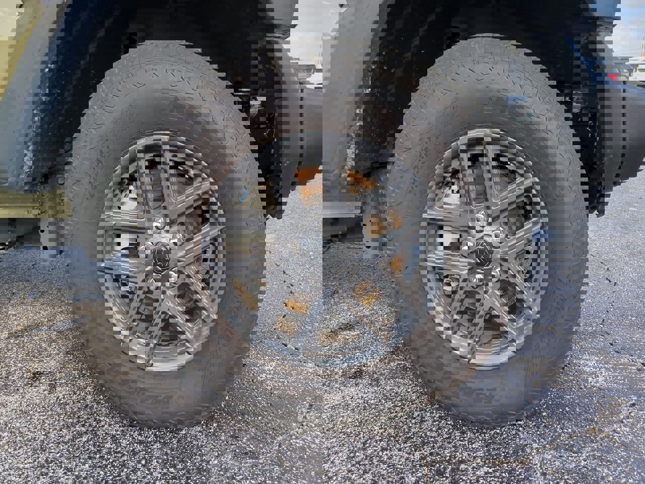 Used 2025 Jeep Wrangler Sport image 11