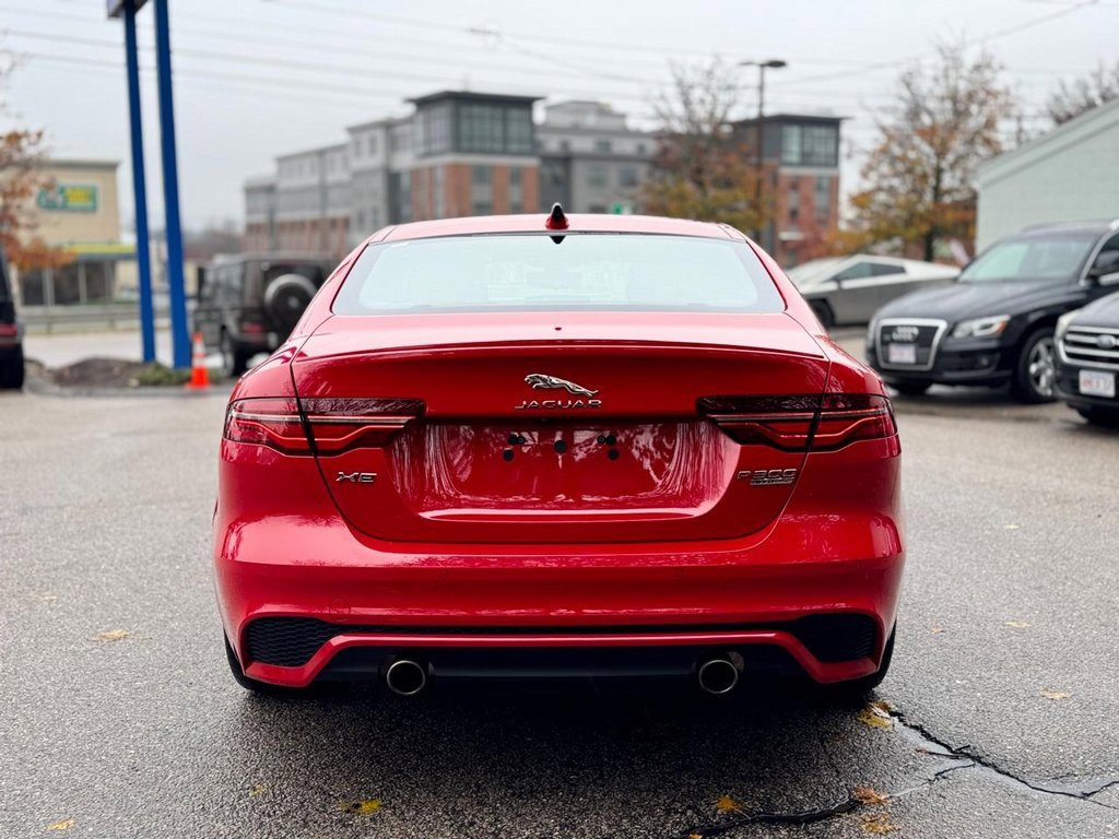 Used 2020 Jaguar XE R-Dynamic S image 5