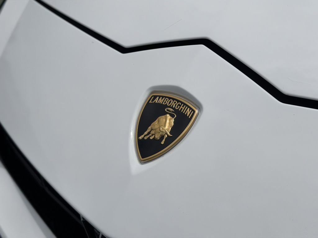 Used 2021 Lamborghini Urus AWD/4WD image 20