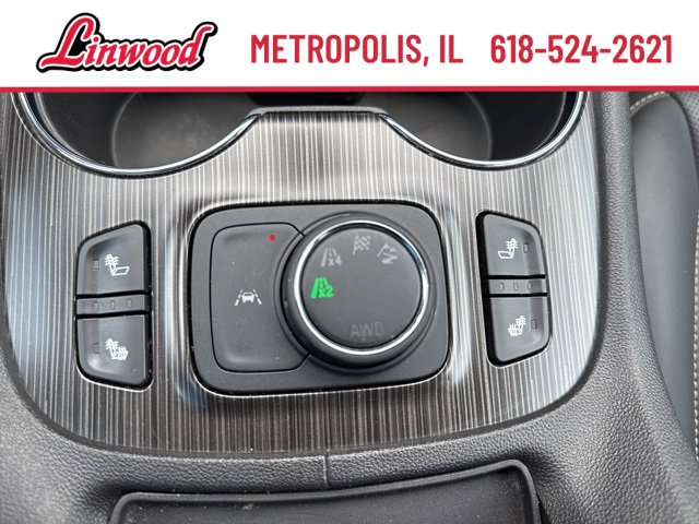 Used 2023 GMC Acadia SLT image 29