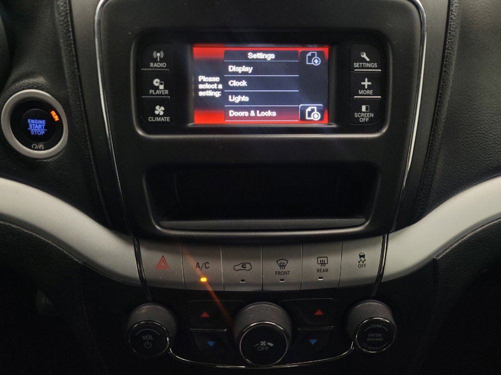 Used 2018 Dodge Journey SXT w/ Blacktop Package FWD image 25