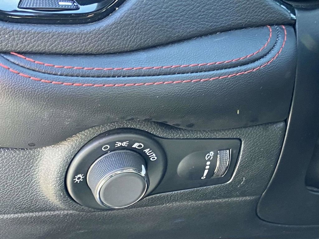 Used 2024 Dodge Durango GT image 21