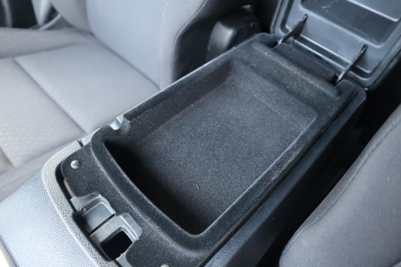 Used 2019 Jeep Grand Cherokee Laredo w/ 18" Wheel & 8.4" Radio Group image 84