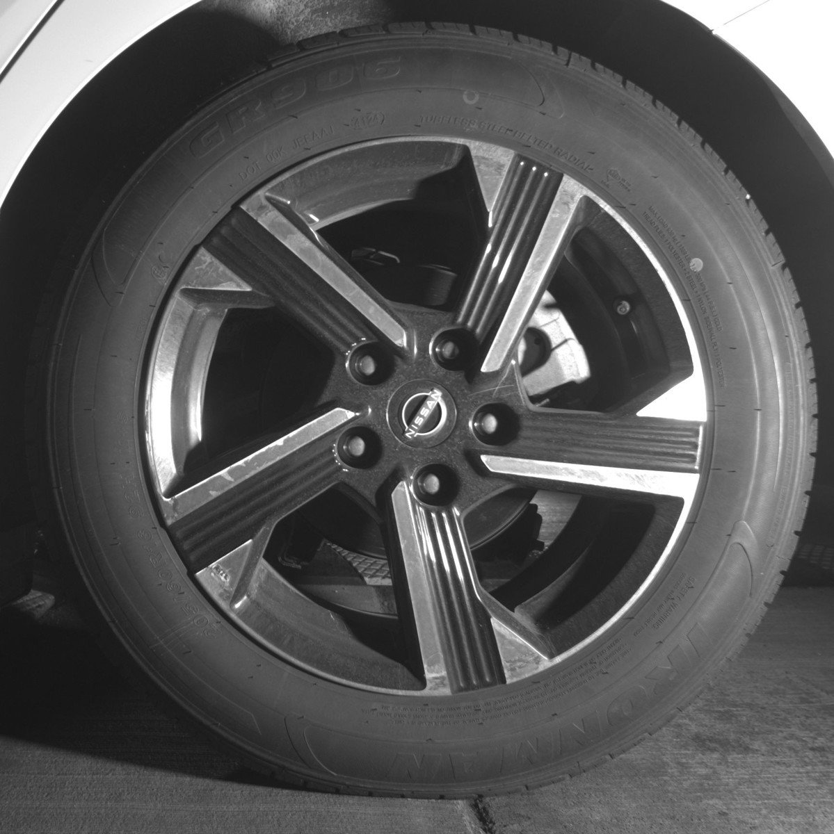 Used 2024 Nissan Sentra SV image 14