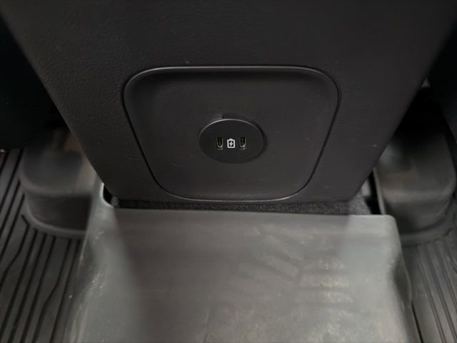 Used 2023 Ford Escape SE w/ Class II Trailer Tow Package image 18