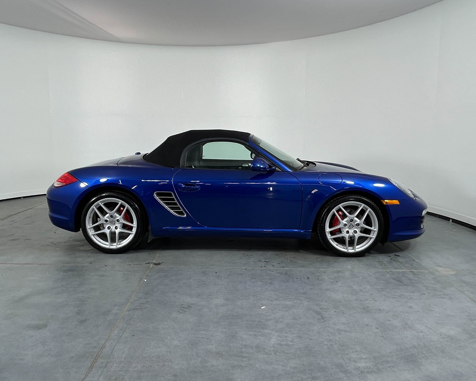 Used 2009 Porsche Boxster S RWD image 8