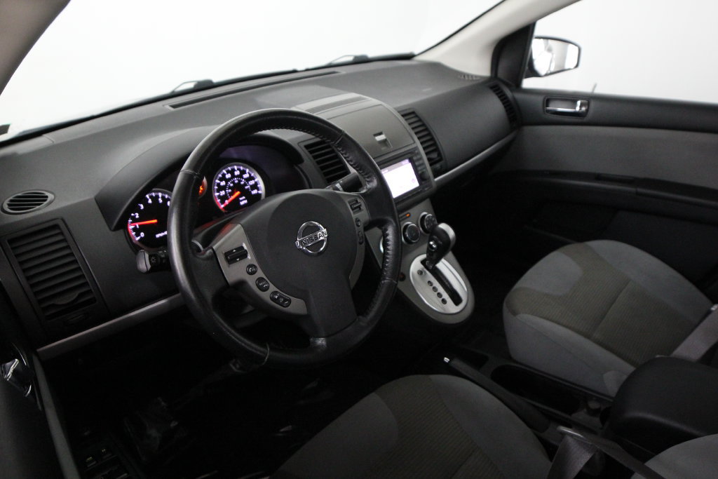 Used 2012 Nissan Sentra 2.0 SR w/ Special Edition Pkg FWD image 6