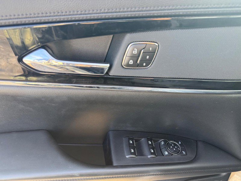 Used 2023 Lincoln Nautilus Reserve image 25