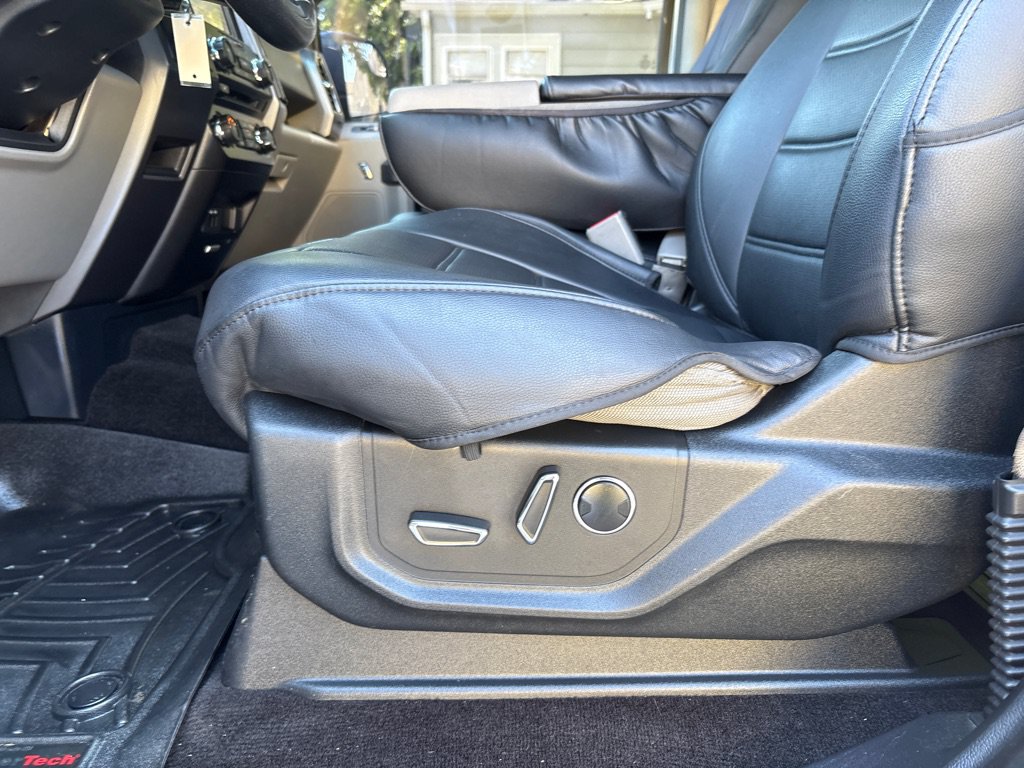 Used 2016 Ford F150 XLT w/ Equipment Group 302A Luxury AWD/4WD image 18