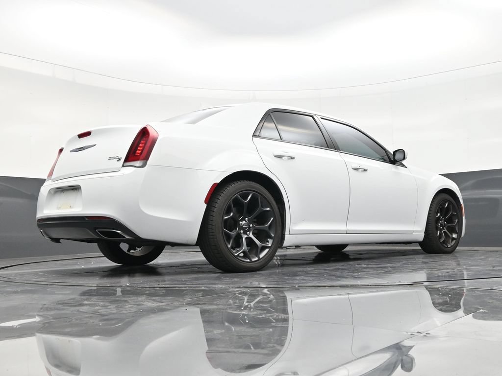 Used 2020 Chrysler 300 S RWD image 24