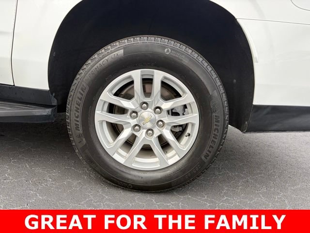 Used 2023 Chevrolet Suburban LS AWD/4WD image 10