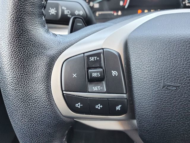 Used 2021 Ford Explorer XLT w/ Equipment Group 202A AWD/4WD image 23