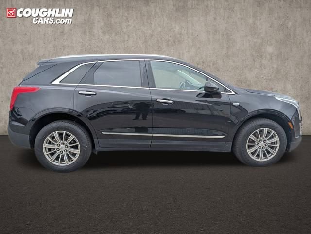 Used 2018 Cadillac XT5 Luxury w/ Driver Awareness Package image 9