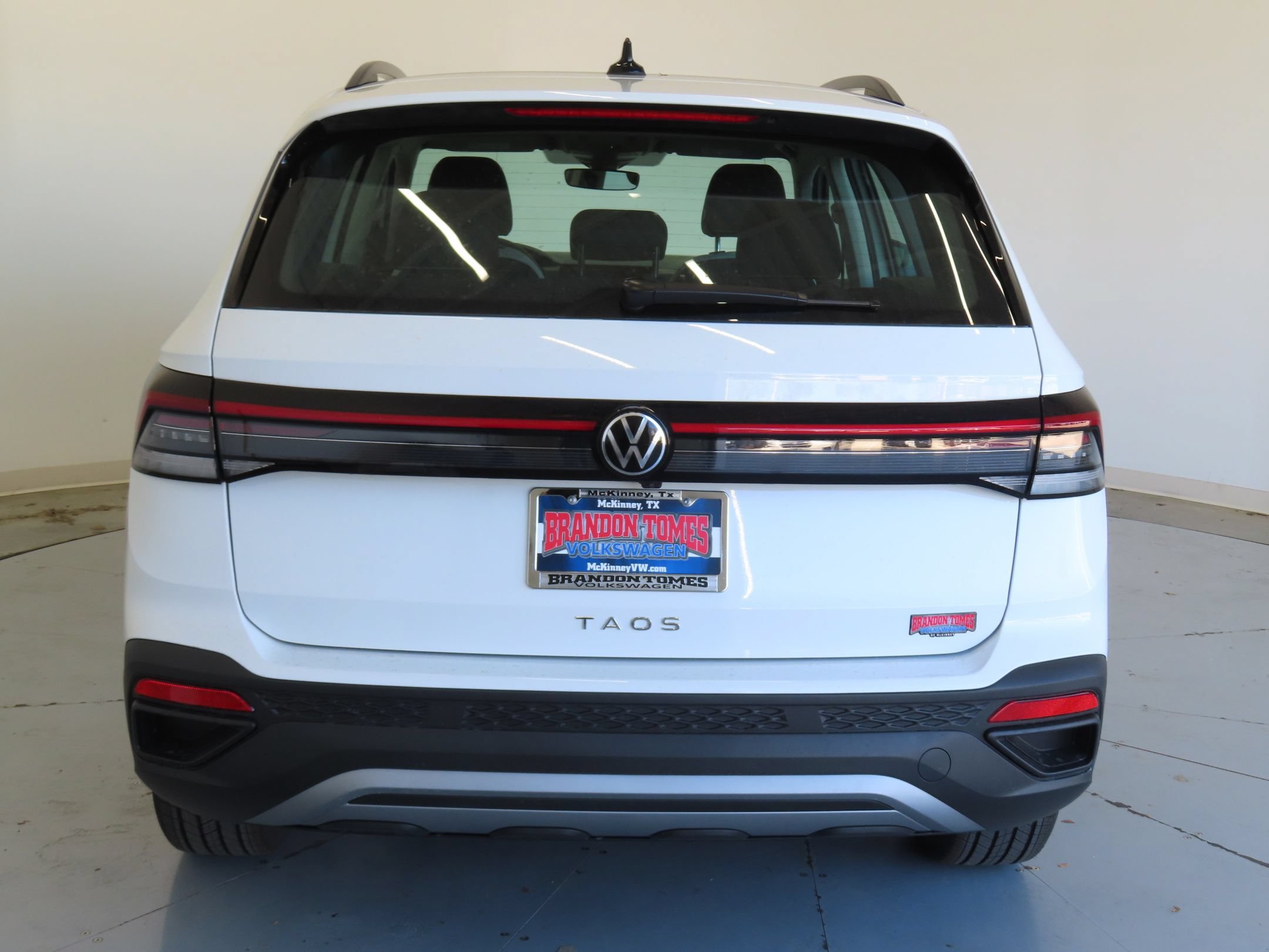 Certified 2026 Volkswagen Taos S FWD image 4