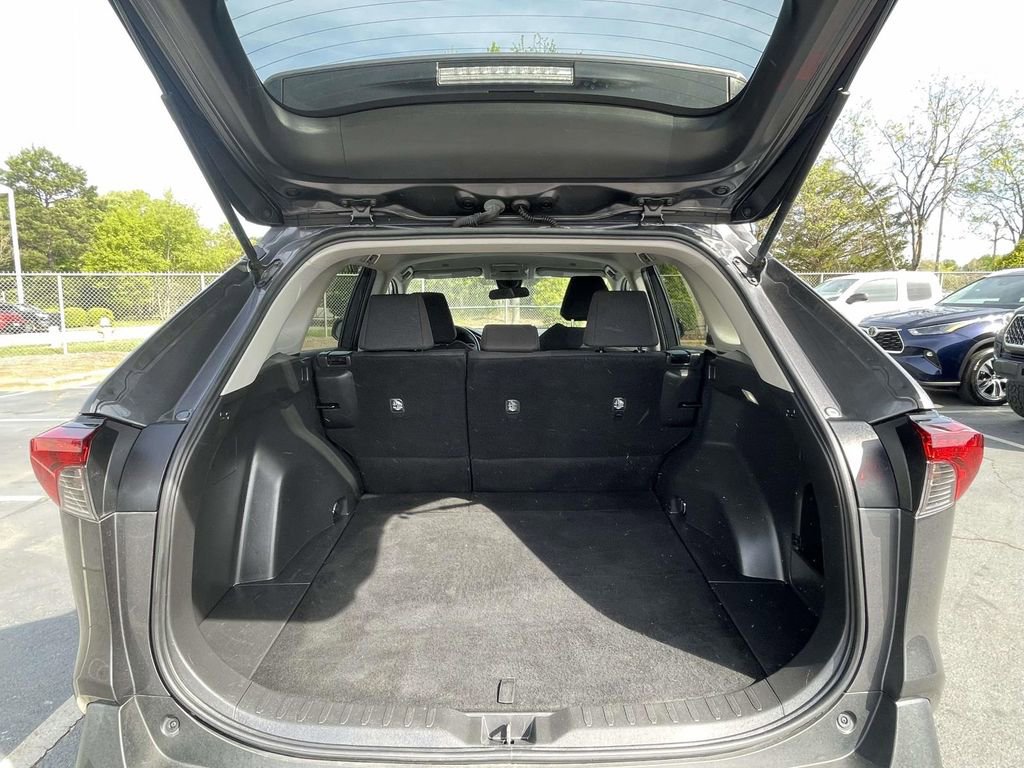 Used 2023 Toyota RAV4 LE FWD image 12