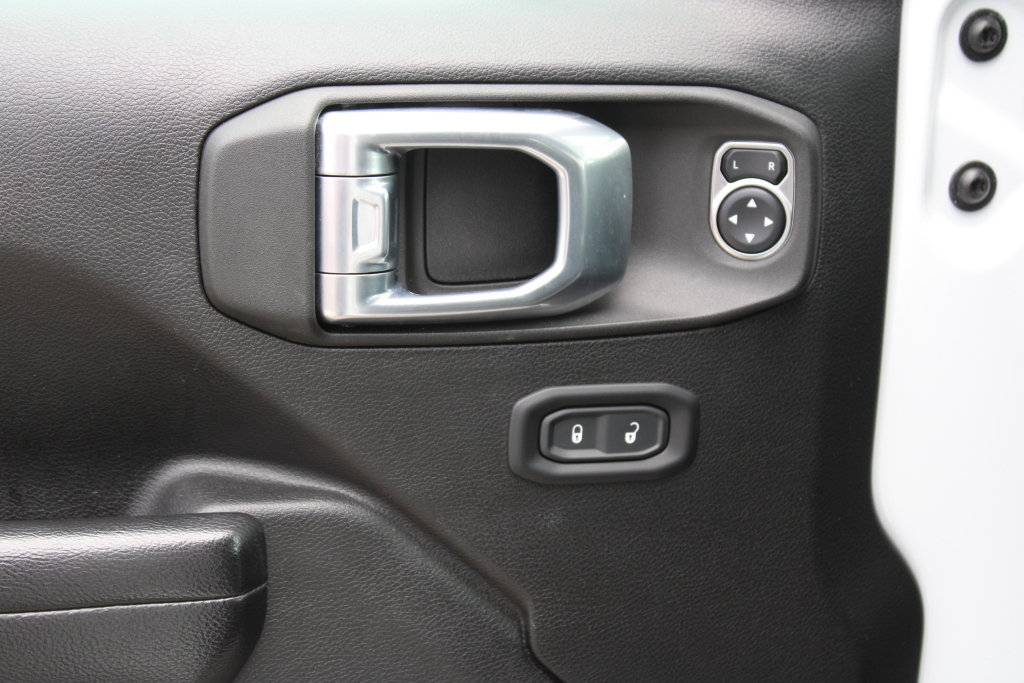 Used 2021 Jeep Gladiator Sport AWD/4WD image 28