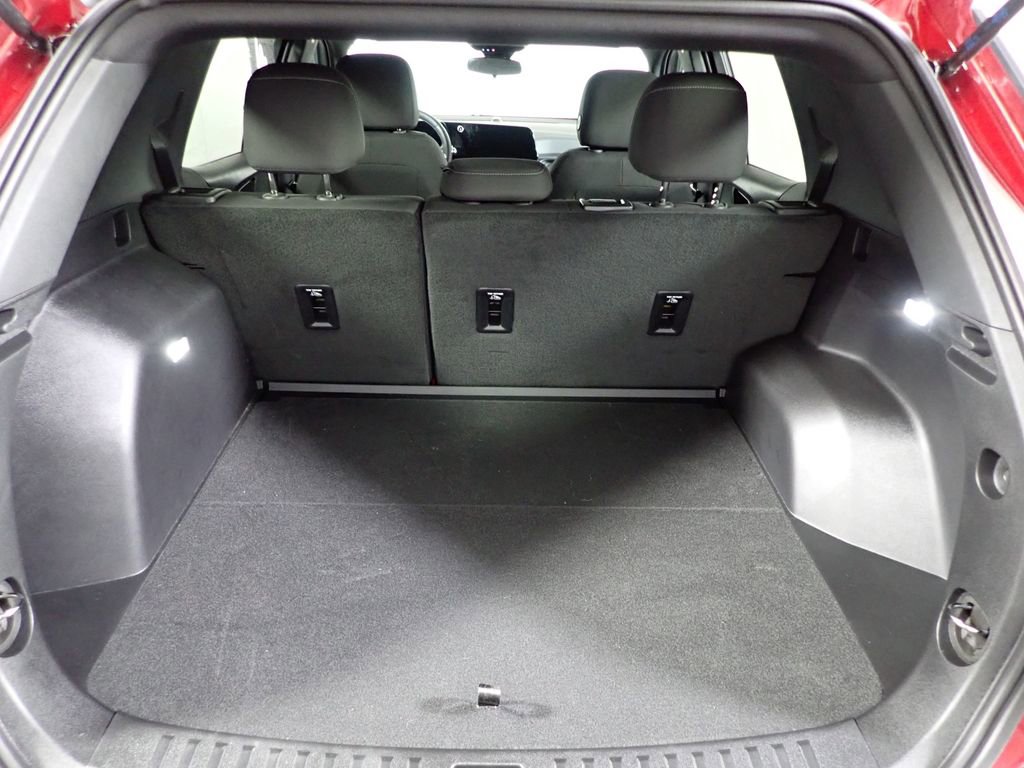 Used 2026 Chevrolet Equinox LT image 16