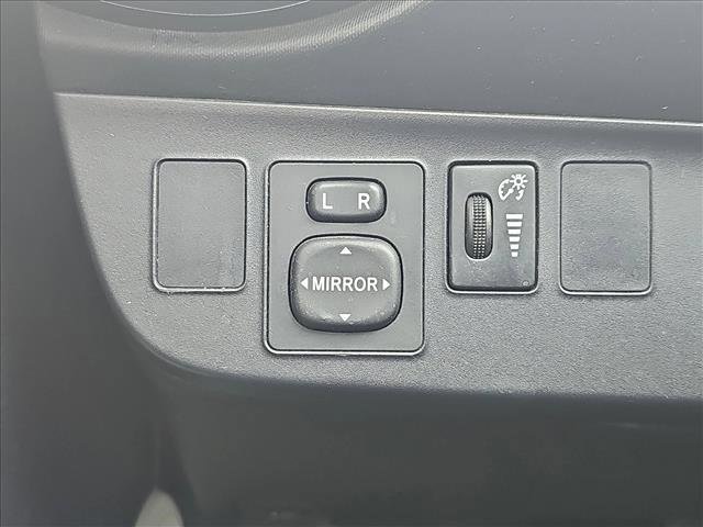 Used 2013 Toyota Prius C Two FWD image 17