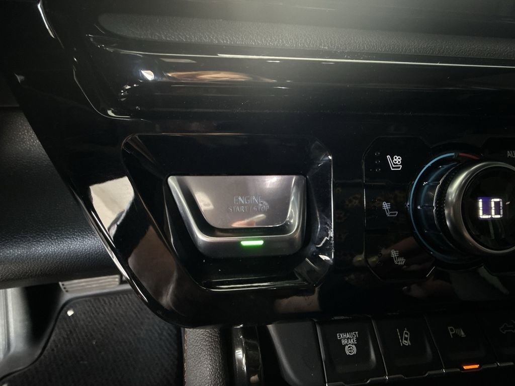 Certified 2024 GMC Sierra 2500 AT4 image 23