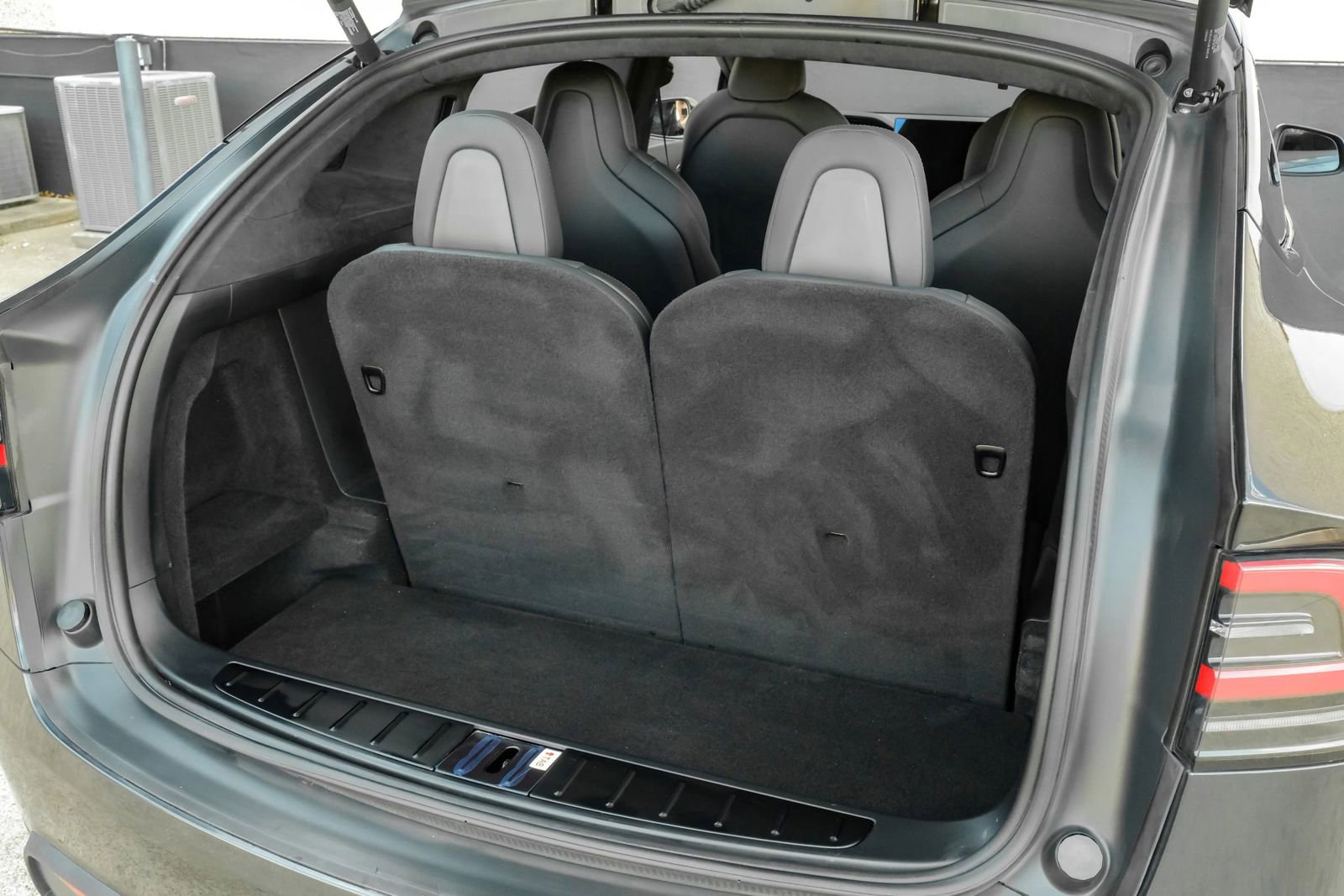 Used 2023 Tesla Model X Plaid image 88