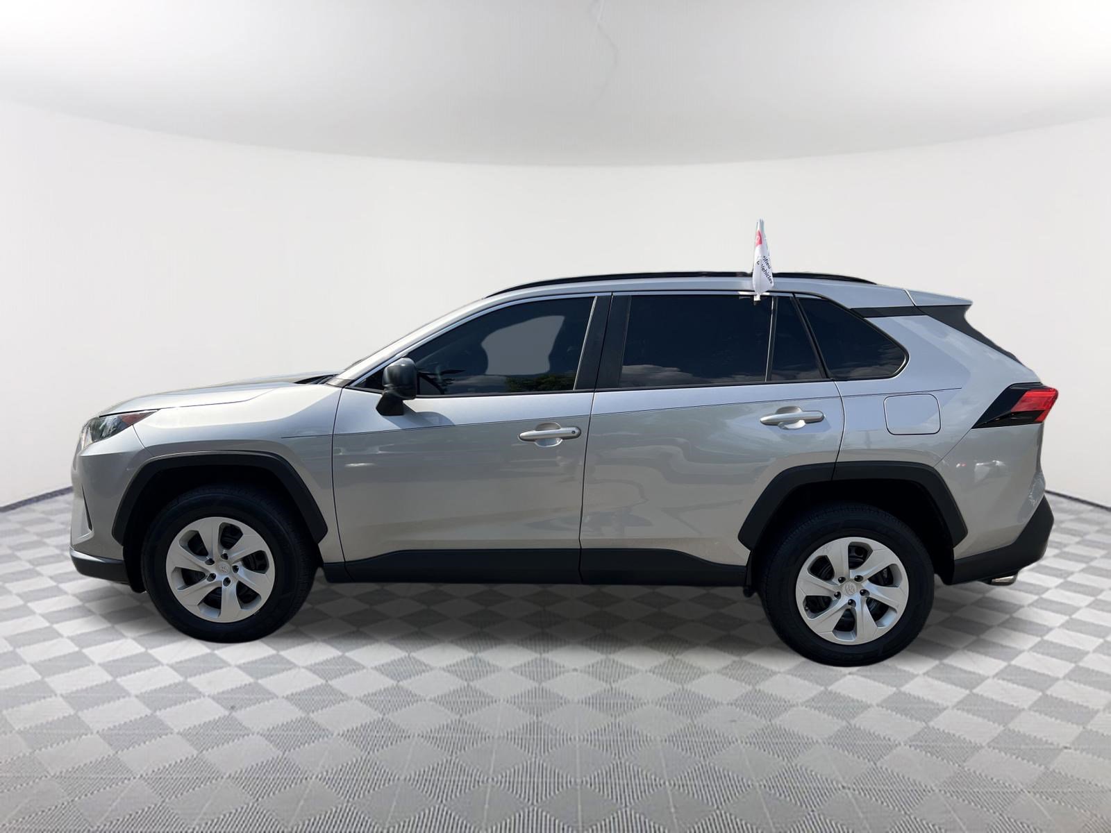 Certified 2020 Toyota RAV4 LE FWD image 14