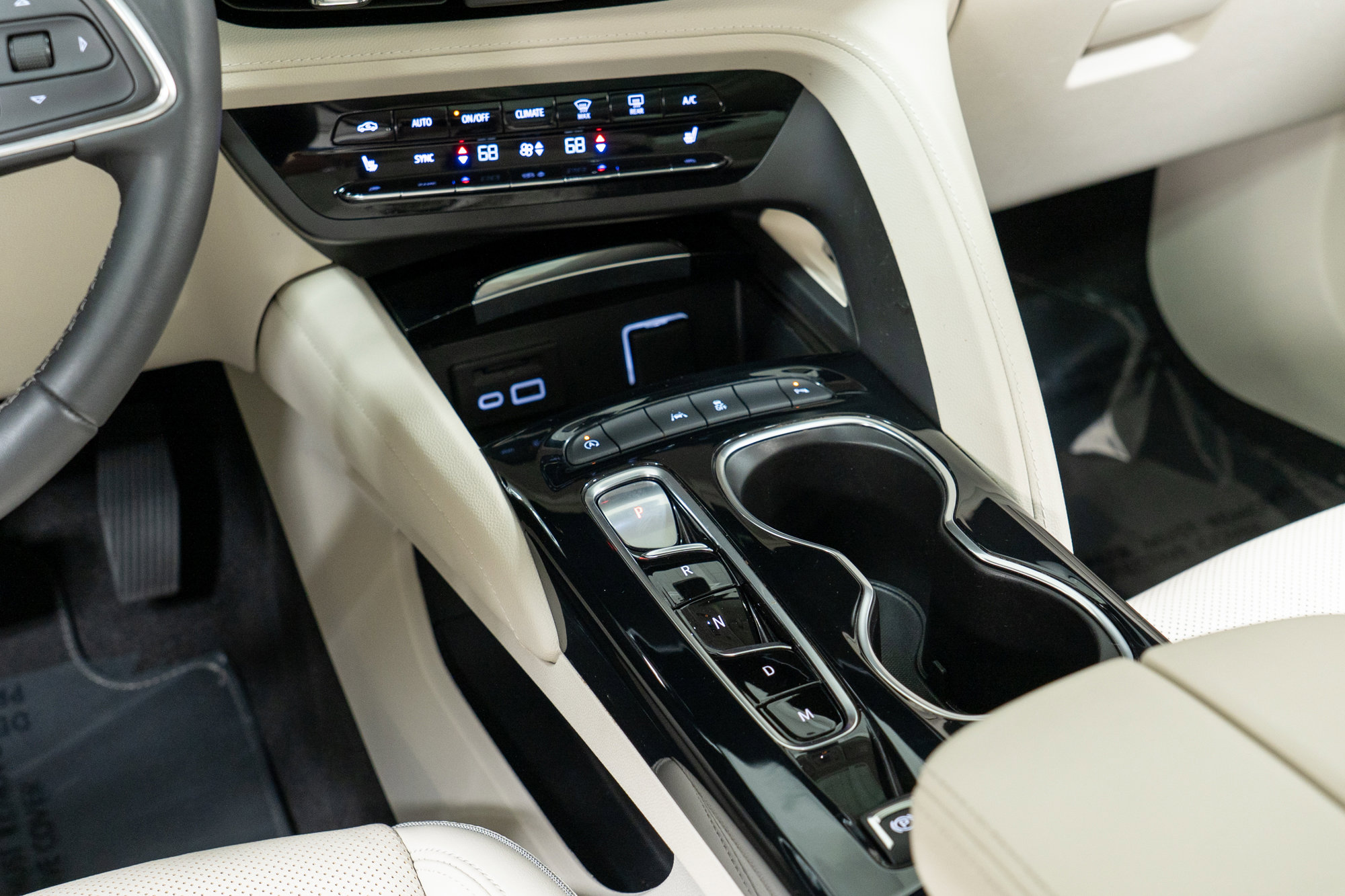 Used 2021 Buick Envision Essence w/ Technology Package I image 21