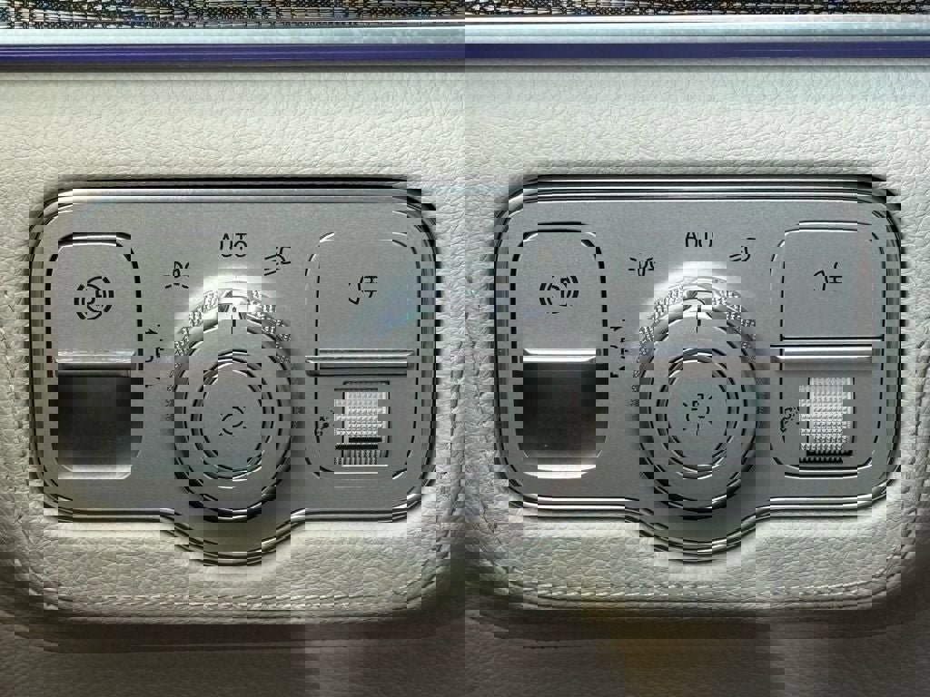 Used 2021 Mercedes-Benz GLE 450 4MATIC image 20