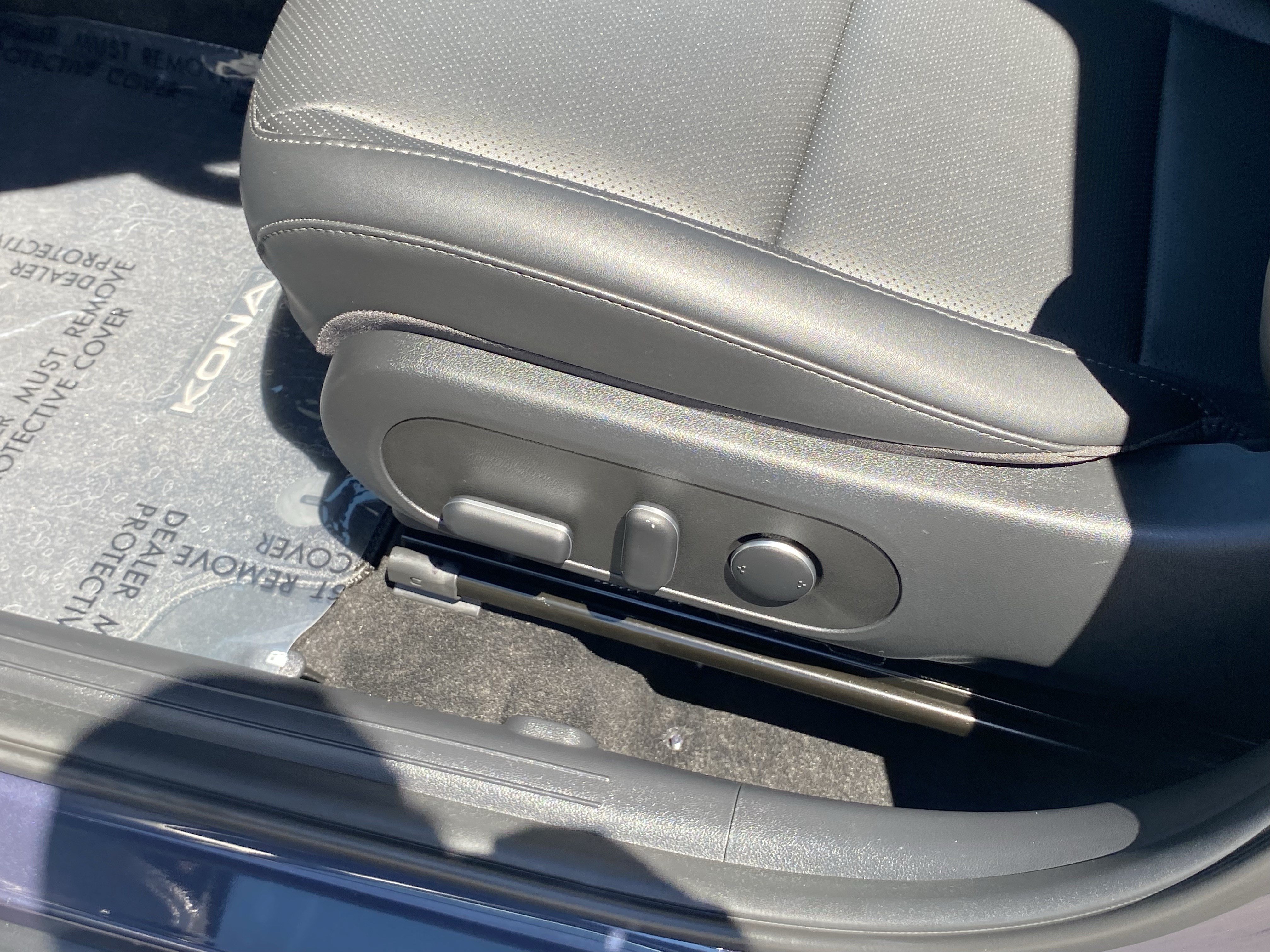 Certified 2025 Hyundai Kona Limited FWD image 20