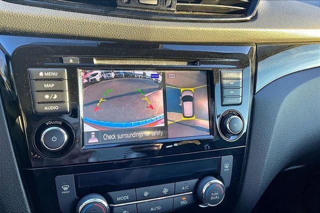 Used 2022 Nissan Rogue Sport SL image 11