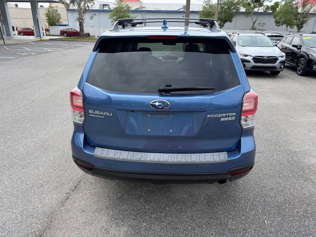Used 2017 Subaru Forester 2.5i Touring AWD/4WD image 5