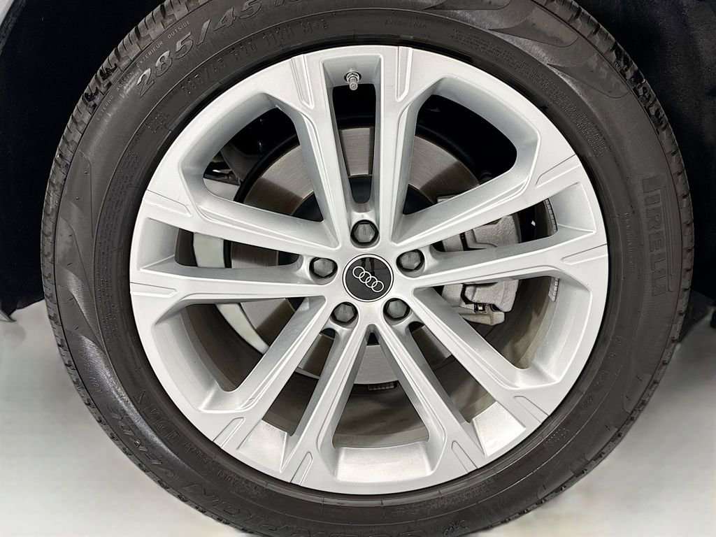 Certified 2025 Audi Q7 2.0T Premium Plus w/ Premium Plus Package image 32