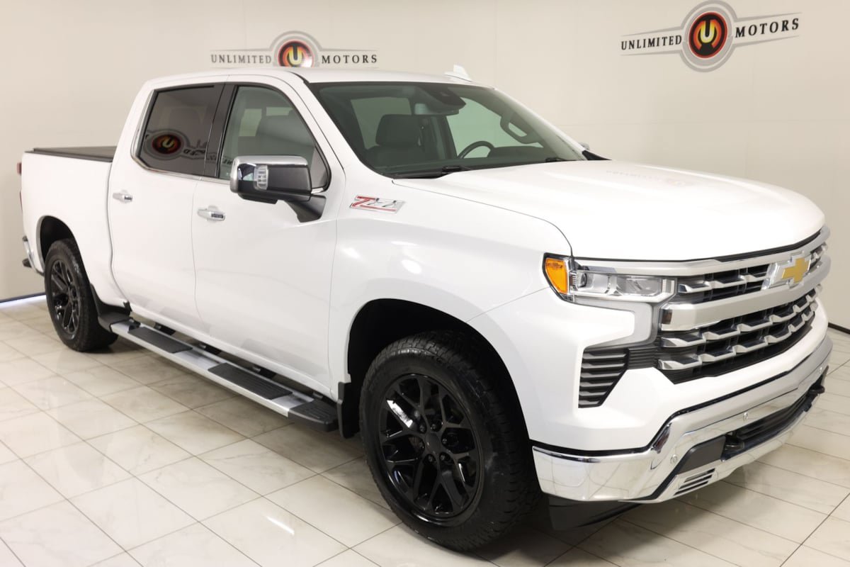 Used 2022 Chevrolet Silverado 1500 LTZ w/ LTZ Convenience Package II AWD/4WD image 34