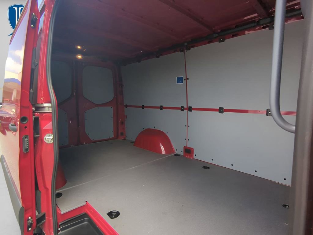 Used 2024 Mercedes-Benz Sprinter 2500 image 11